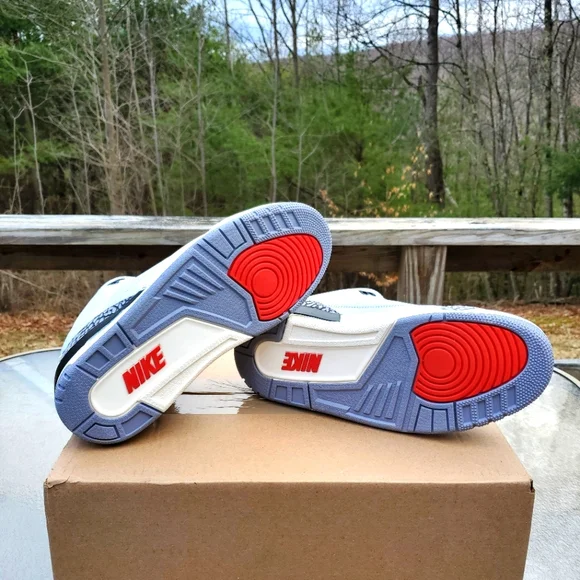 100% AUTHENTIC Jordan 3 Reimagined - Picture 8 of 9